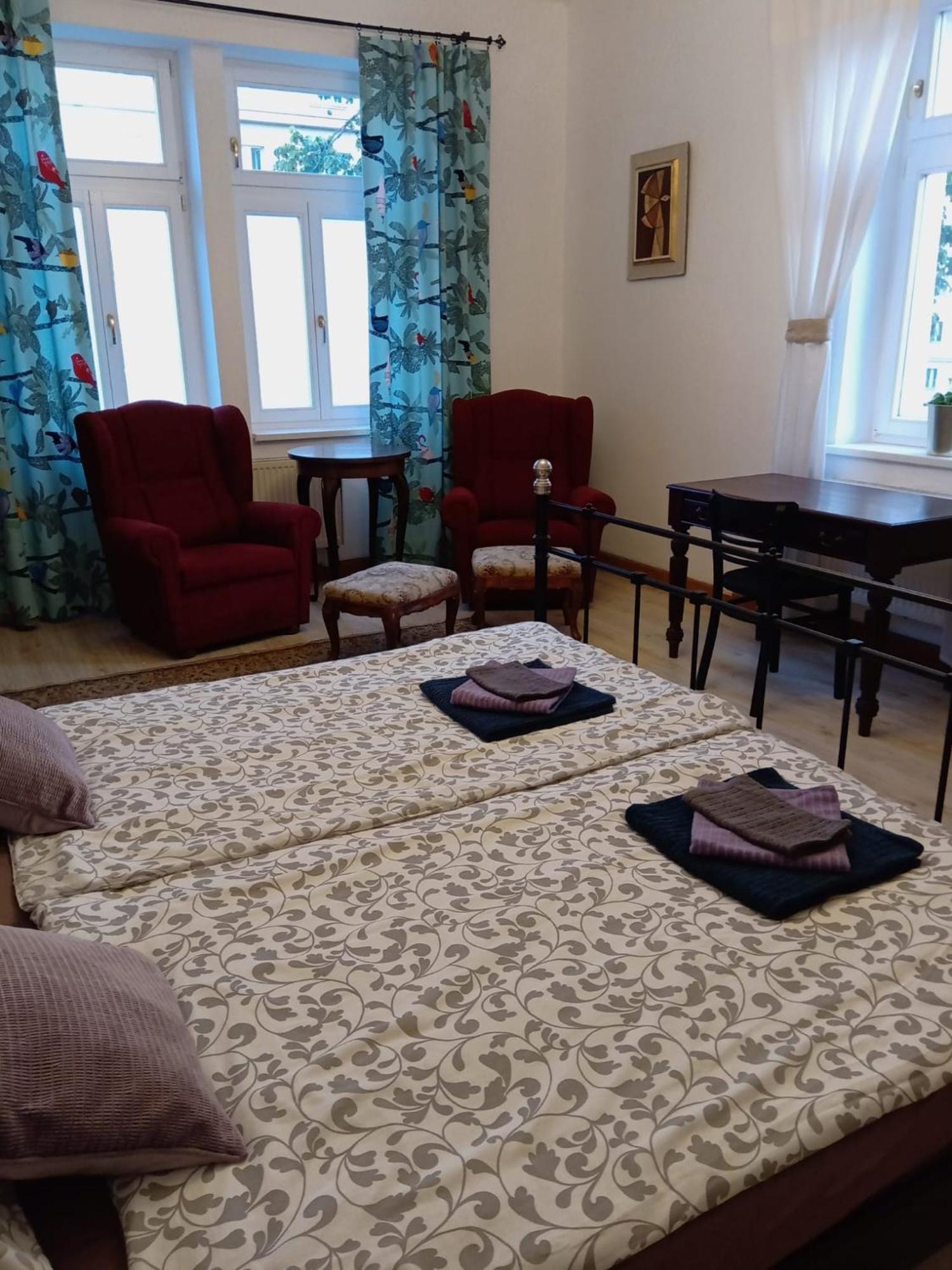 Historic Villa Apartments プラハ エクステリア 写真